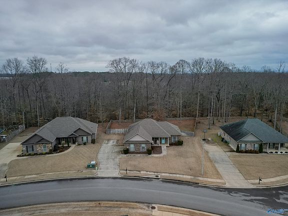 5th image of 120 Ivy Meadow Cir