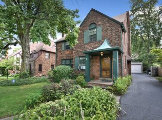 3329 Chalfant Rd, Shaker Hts, OH 44120