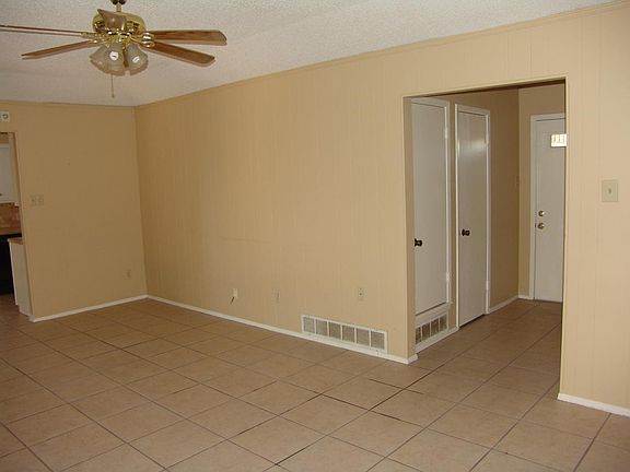 4th image of 2417 Button Willow Pkwy
