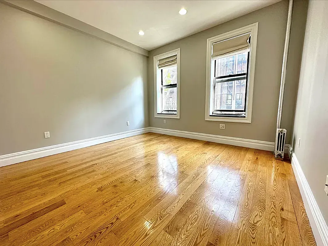 329 Lincoln Place — Photo 2