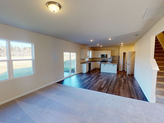 Open concept living, great for entertaining family and friends