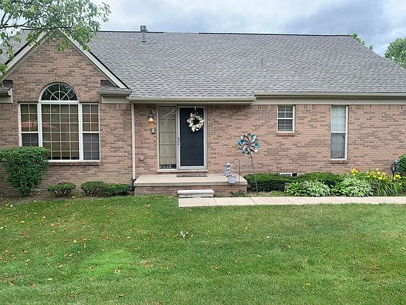 3rd image of 171 Carson Dr