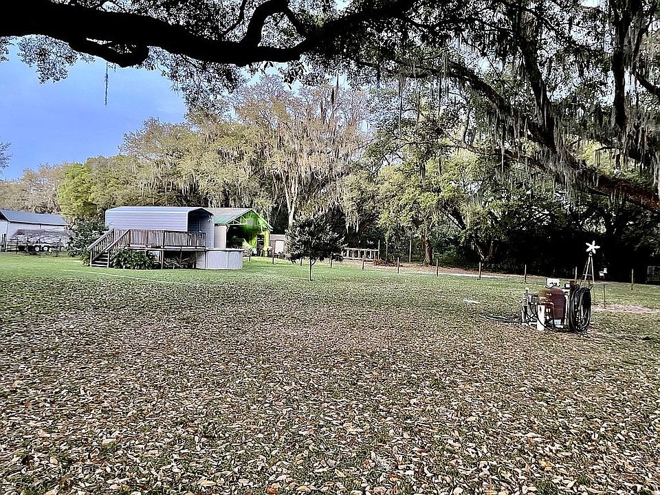 2nd image of 2726 Sawmill Rd