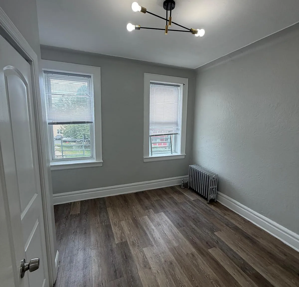 2 bed, $1,600 — Photo 1