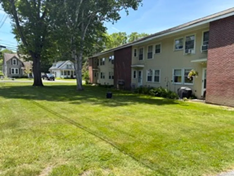 20-30 A St — Photo 25