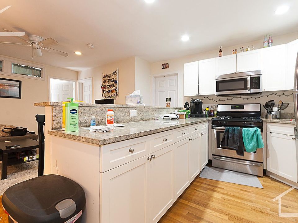 1st image of 66 Egmont St APT 6A