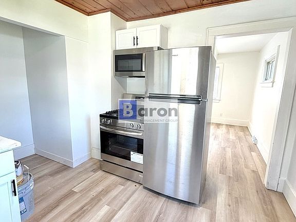 3rd image of 209 E Eckman St