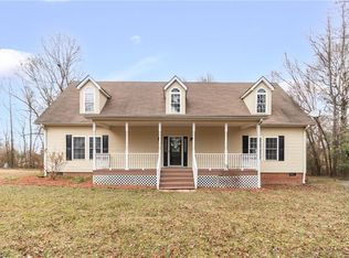 7039 Old 421 Rd, Liberty, NC 27298