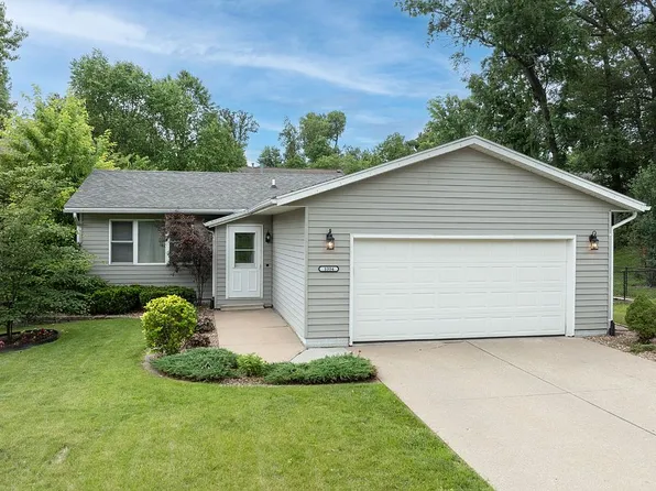 1004 Westwood Dr NW, Cedar Rapids, IA 52405
