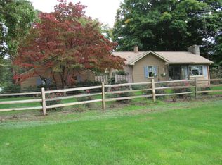 10899 Bunkerhill Rd, Jackson, MI 49201