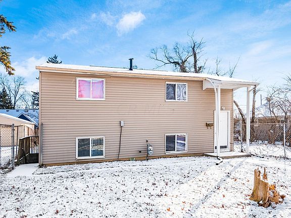 3rd image of 2350 Woodland Ave