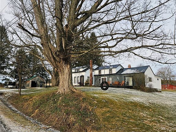 2nd image of 7779 S Hamilton Rd