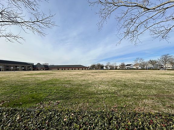 4th image of 3020 Colonial Ave APT 1A