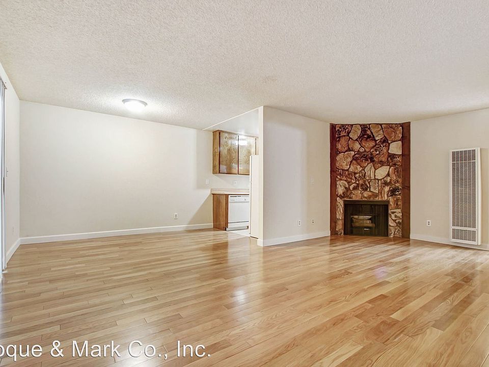 1st image of 3415 McLaughlin Ave APT 106