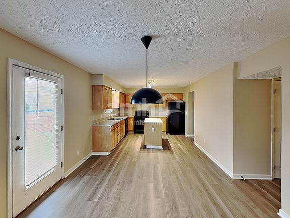 4th image of 522 Hunnicut Dr