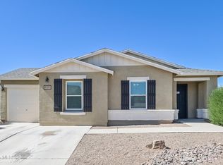 8304 W Razorbill Dr, Tucson, AZ 85757
