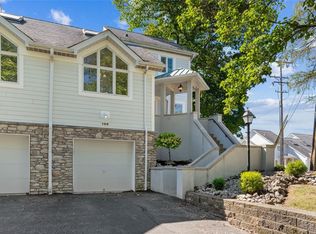 100 Saint Tropez Cir, Beaver Falls, PA 15010