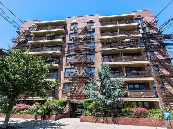 25-34 Crescent St #5H, Queens, NY 11102
