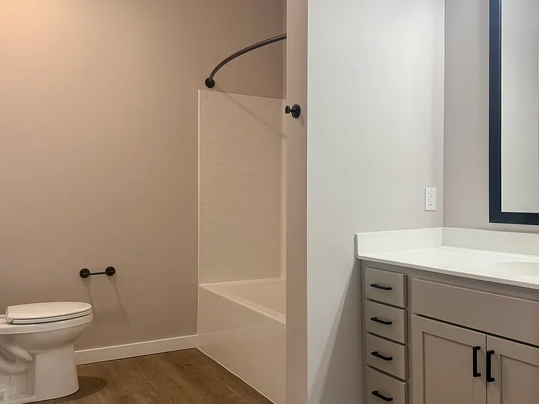 110 Cornell St #1333 — Photo 14