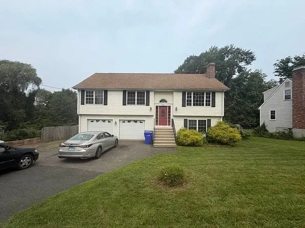 555 Butternut St, Middletown, CT 06457