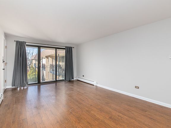 4th image of 6565 N Harlem Ave APT 3N