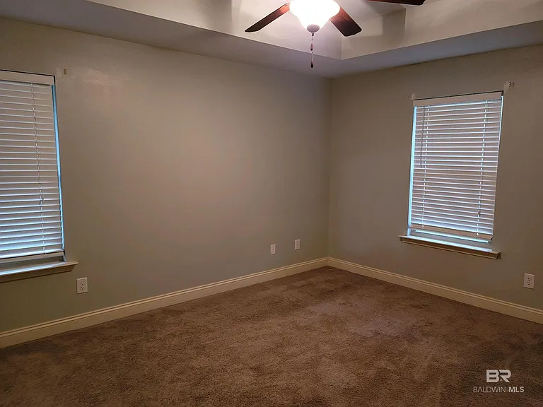 9530 Fox Hunter Ct W — Photo 11