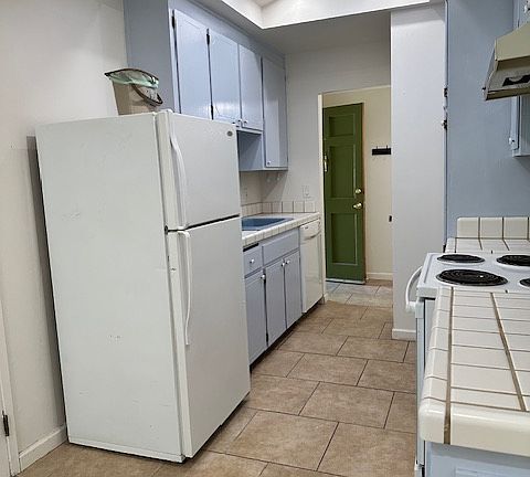 4th image of 2608 Blackburn Dr
