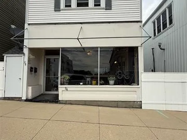 26 E Main St, Evansville, WI 53536