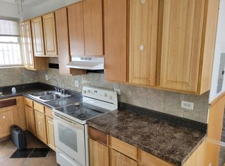 1011 W 68th St #2W, Chicago, IL 60621