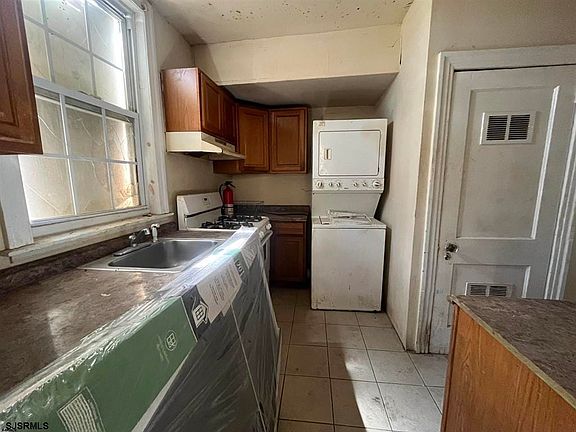5th image of 12 Belle Haven Ct