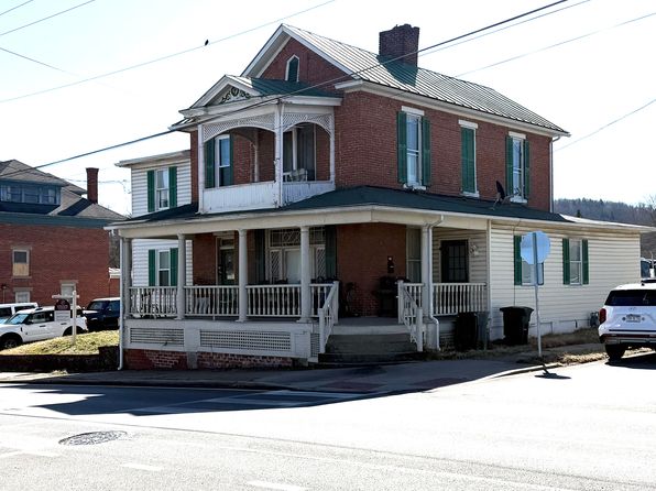 708 E High St #4
