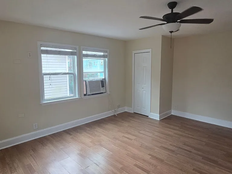 4921 Avenue O #RR — Photo 4
