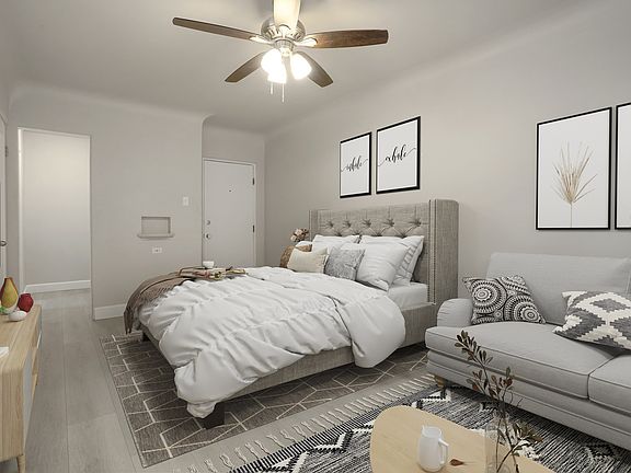 3rd image of 1626 N Logan St APT 306