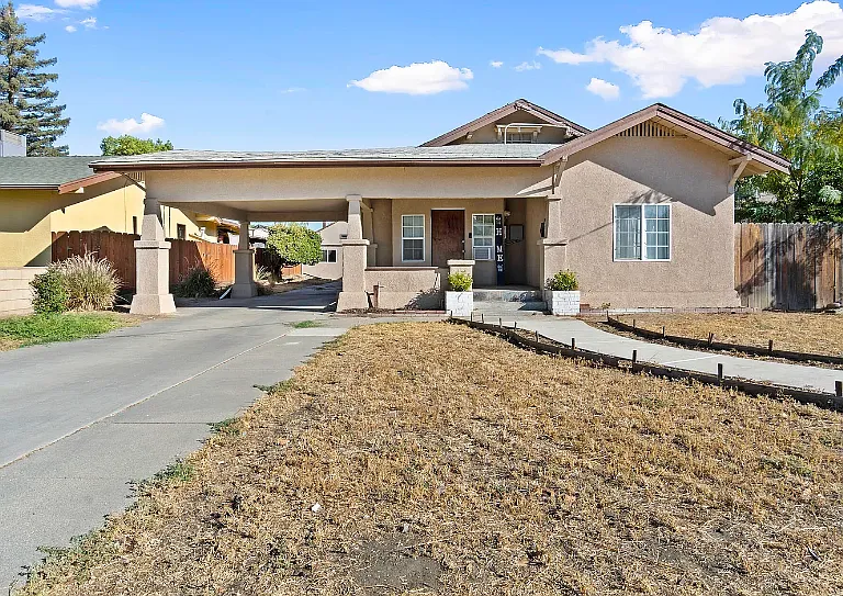 777 E El Monte Way — Photo 1