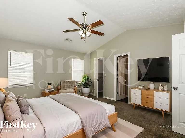 128 Greenleaf Dr — Photo 10