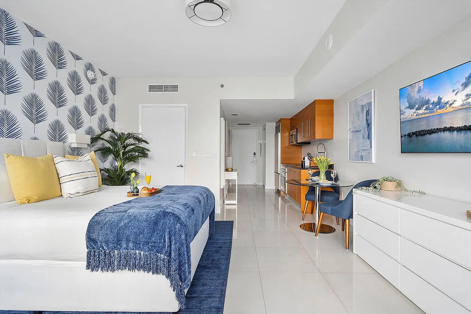 Studio, 1.0 bath, 484 sqft, $3,561 — Photo 3