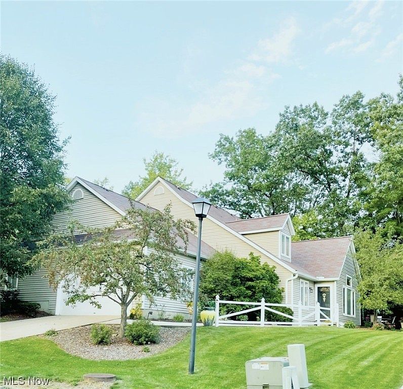 606 Hunters Trl, Akron, OH 44313 Zillow