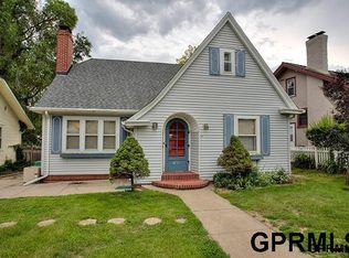 5811 Mason St, Omaha, NE 68106