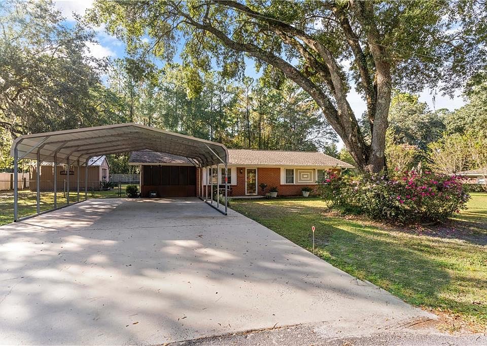 1st image of 710 Pine Haven Cir