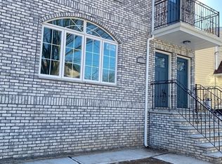 16132 118th Ave, Jamaica, NY 11434