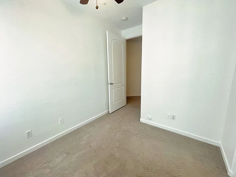 4637 E Culver St — Photo 16
