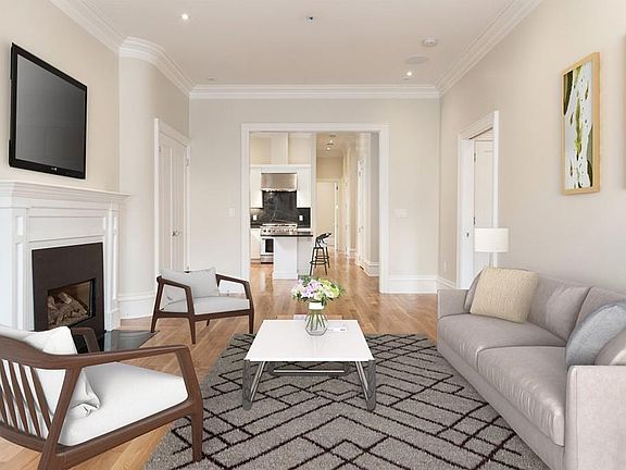 5th image of 166 Marlborough St #3/4