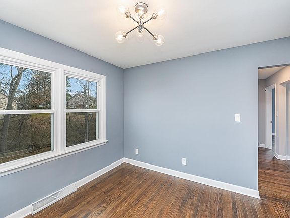 5th image of 8636 Plainfield Ln