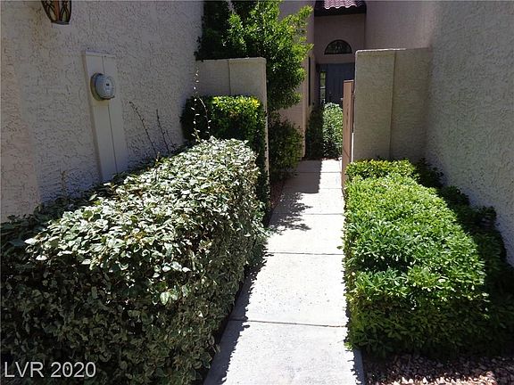 4th image of 435 Columbia Ct #B