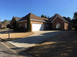 4444 Parkwood Cir, Trussville, AL 35173