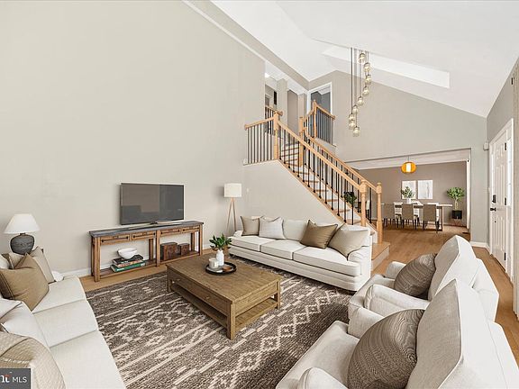 3rd image of 2478 Five Shillings Rd