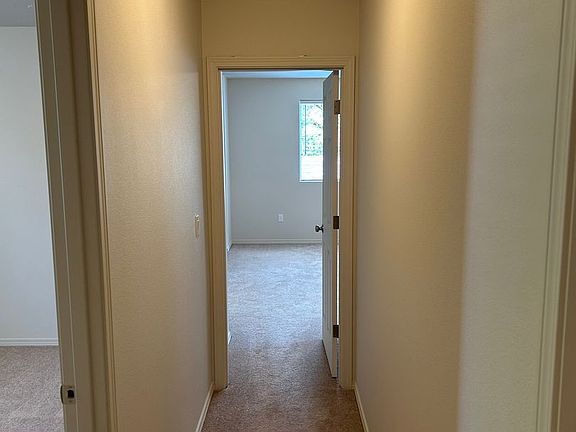 2nd image of 750 SE Davis St #800