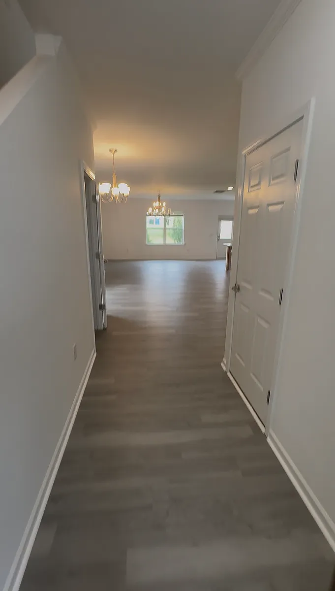 Building Photo - 3673 Althorp Dr