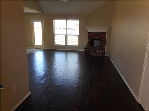 4th image of 1511 Loveland Dr