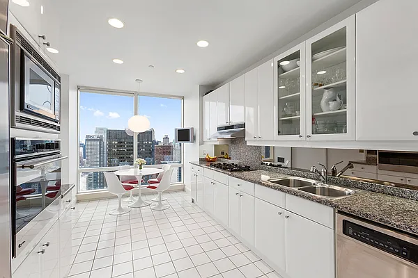 Rented by Compass | media 17